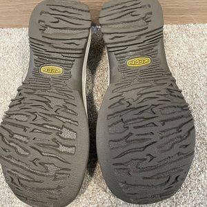 Keens women sandals